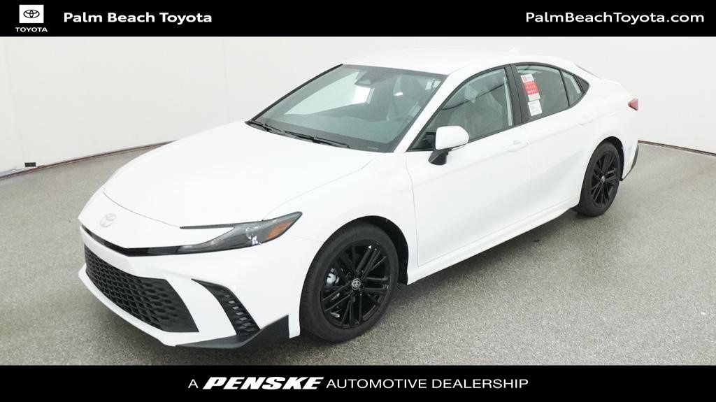 2026 Toyota Camry SE Hybrid's photo