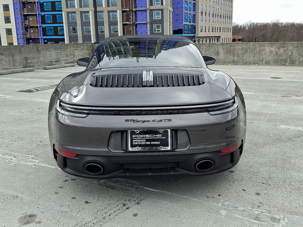 Thumbnail: 2022 Porsche 911 - 9