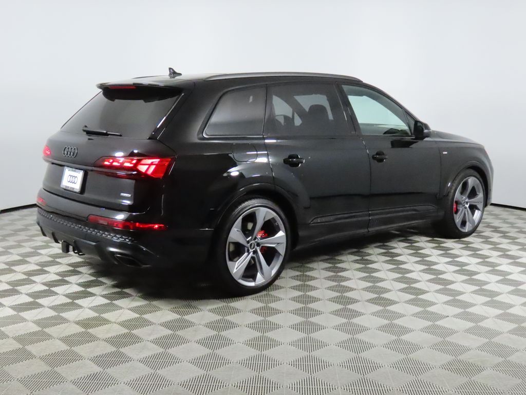 Thumbnail: 2026 Audi Q7 - 5