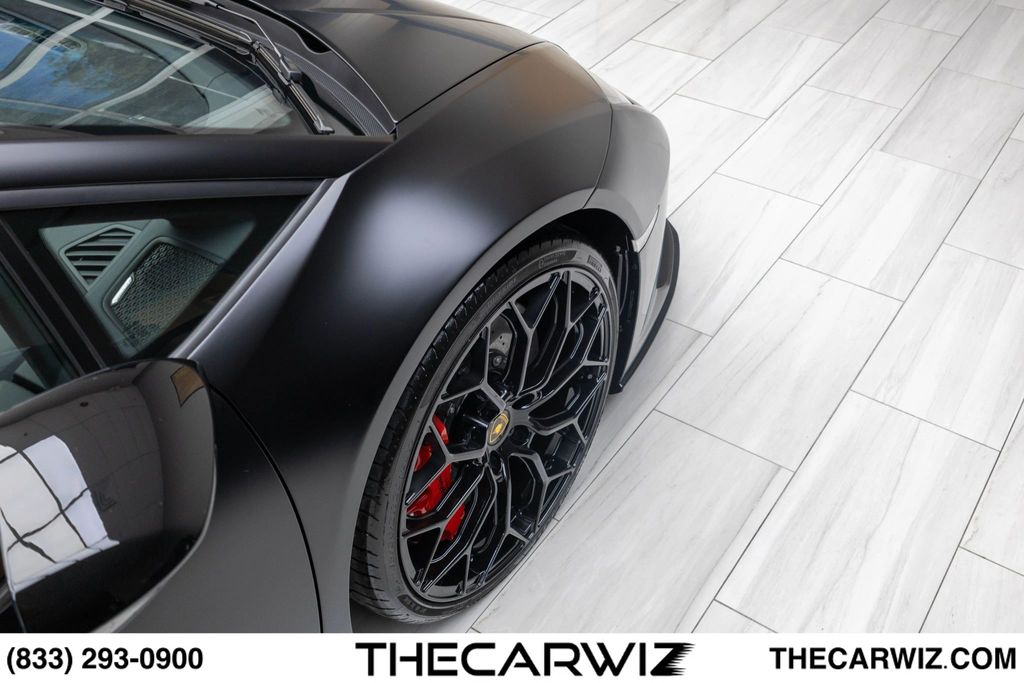2024 Lamborghini Huracan EVO