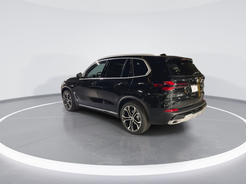 Thumbnail: 2026 BMW X5 - 6