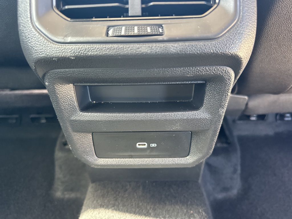 2022 Deep Black Pearl Volkswagen Taos 1.5T SE FWD SUV