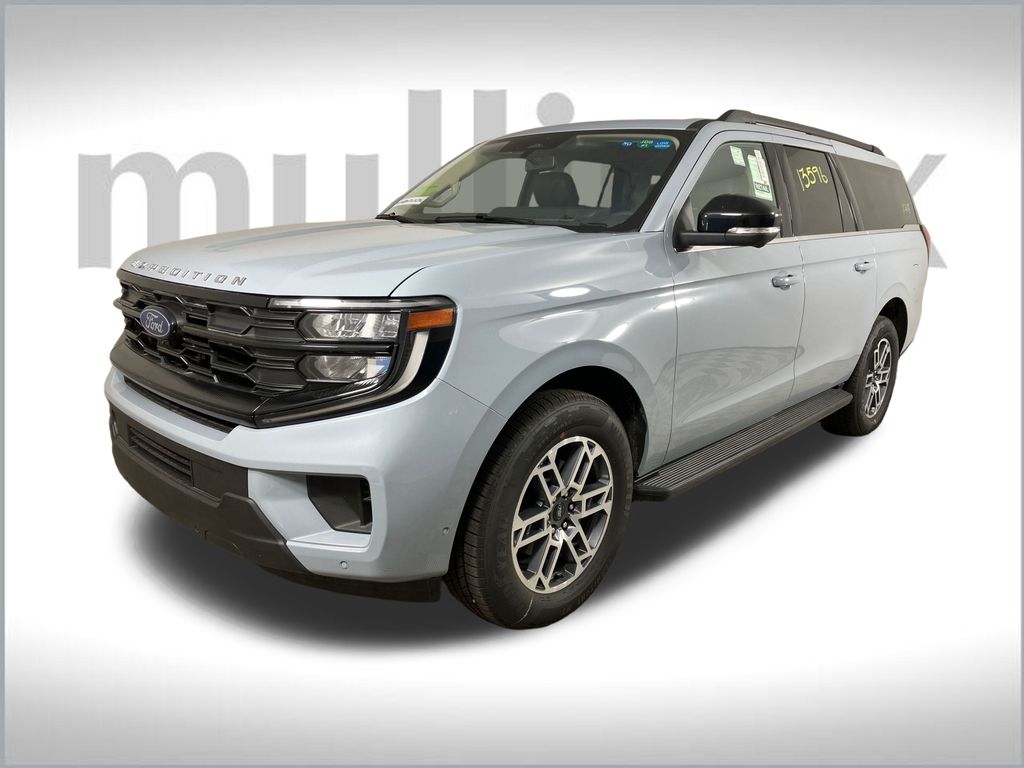 2025 Ford Expedition MAX photo 8