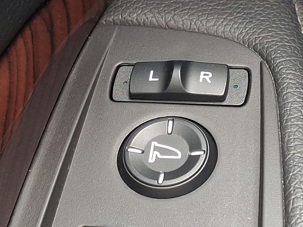 2016 Acura MDX Base 27