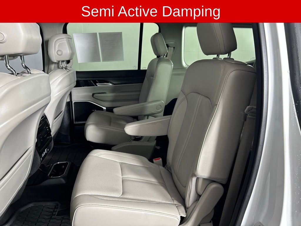 Used 2023 White Jeep Series III image 17