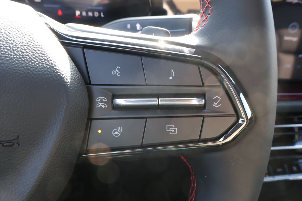 Thumbnail: 2026 Chevrolet Traverse - 25