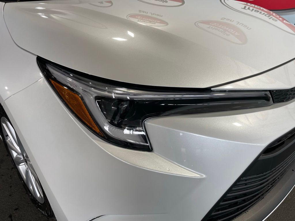 Thumbnail: 2026 Toyota Corolla - 9