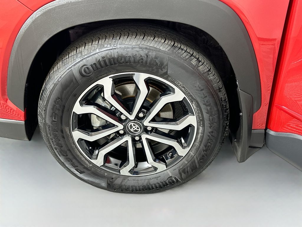 Thumbnail: 2024 Toyota Corolla Cross - 31