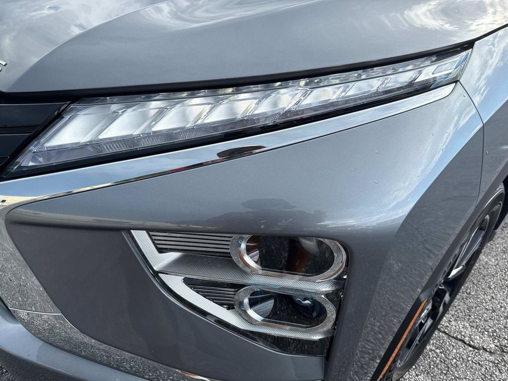 2025 Mitsubishi Eclipse Cross SEL - Photo 9