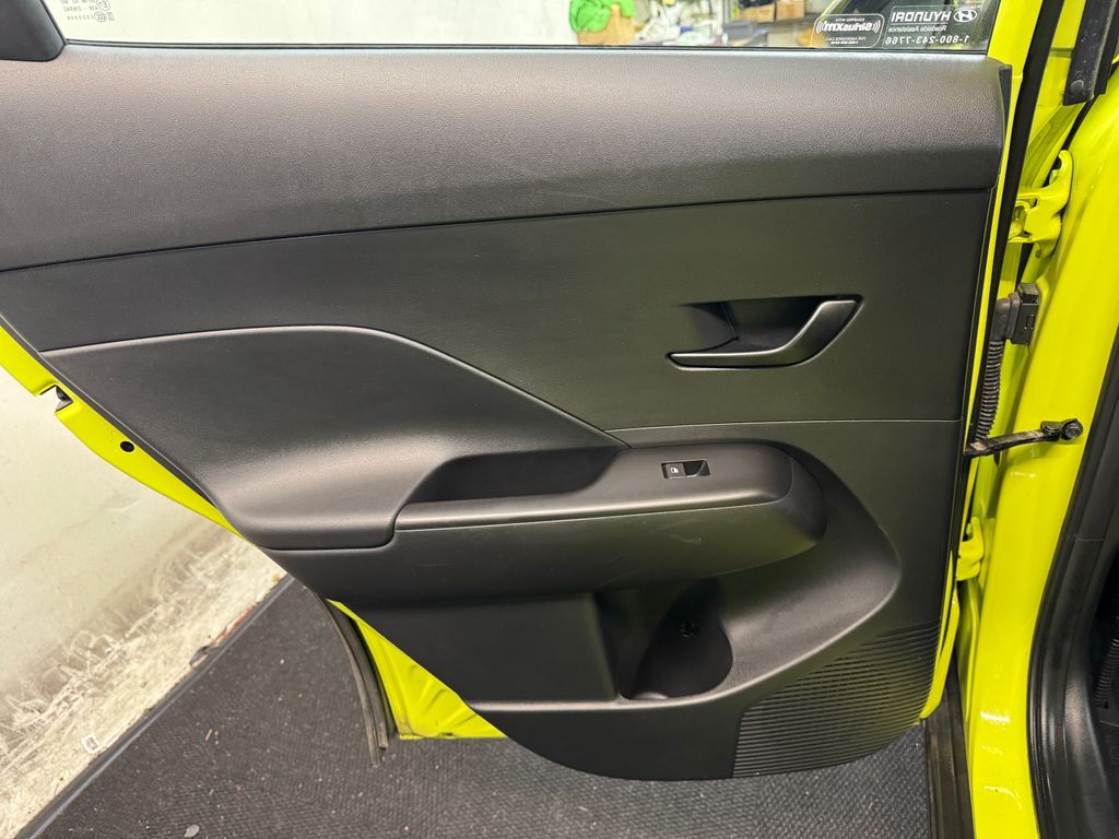 2024 Hyundai Kona SE