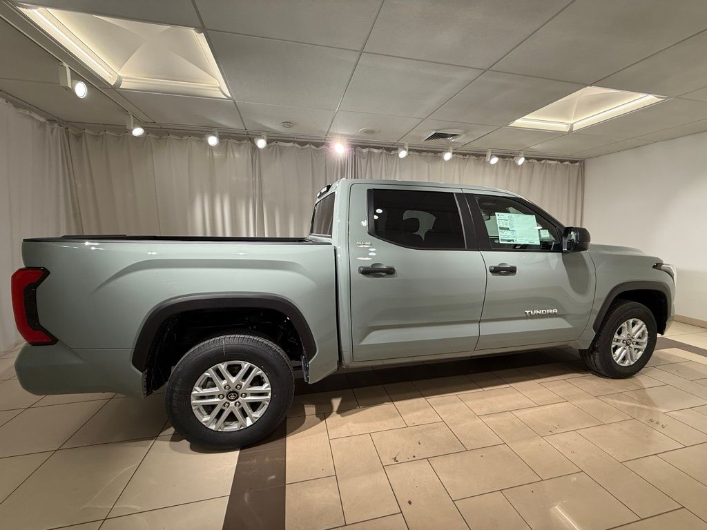 2025 Toyota Tundra SR5 5