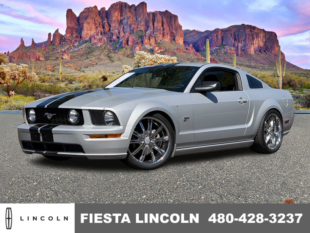 2007 Ford Mustang GT Deluxe Coupe RWD