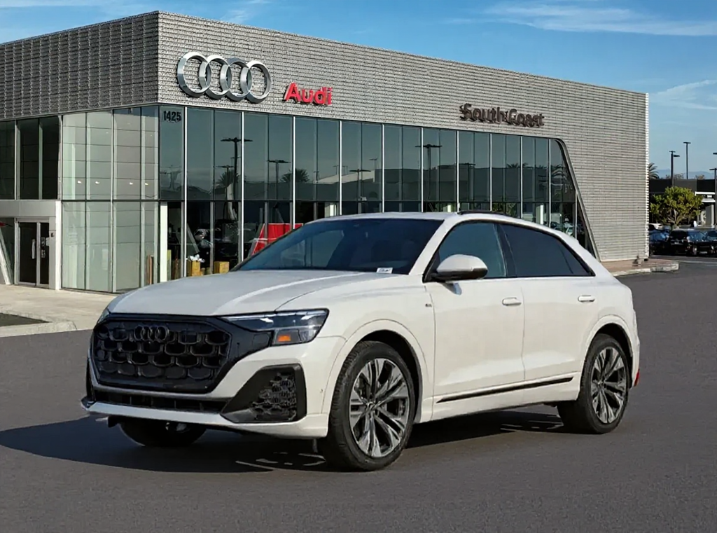 Thumbnail: 2026 Audi Q8 - 1