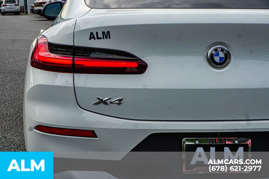 Used 2025 White BMW xDrive30i image 14