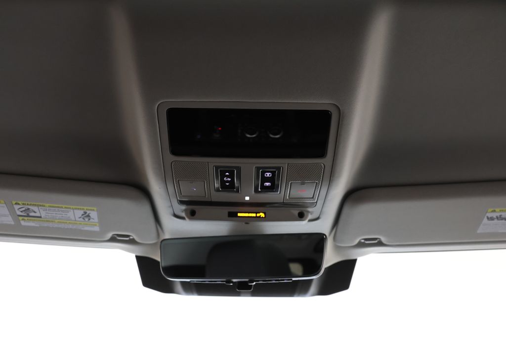 Thumbnail: 2024 Land Rover Defender - 15