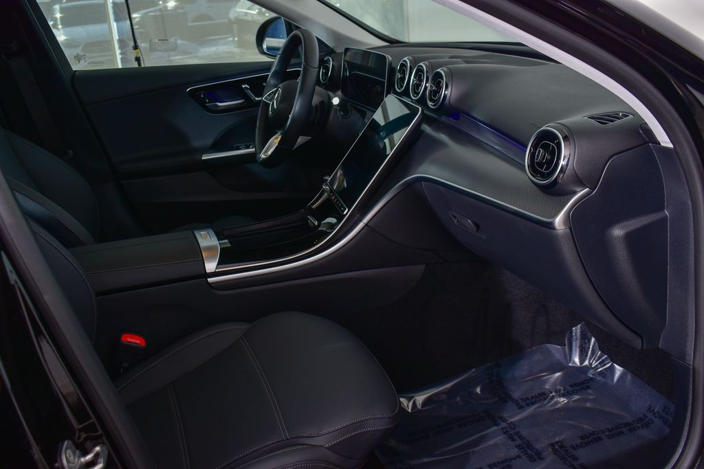 Thumbnail: 2025 Mercedes-Benz C-Class - 27