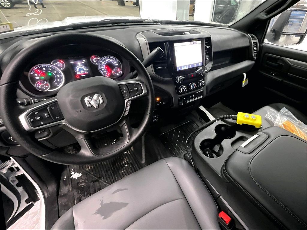 2026 Ram 3500 — photo 12