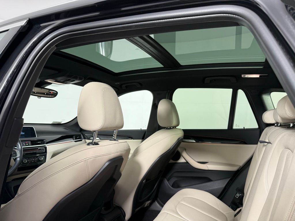 Thumbnail: 2019 BMW X1 - 24