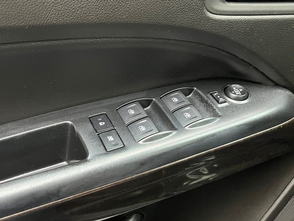 Thumbnail: 2017 GMC Canyon - 21