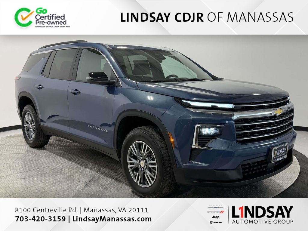 2025 Chevrolet Traverse LT FWD