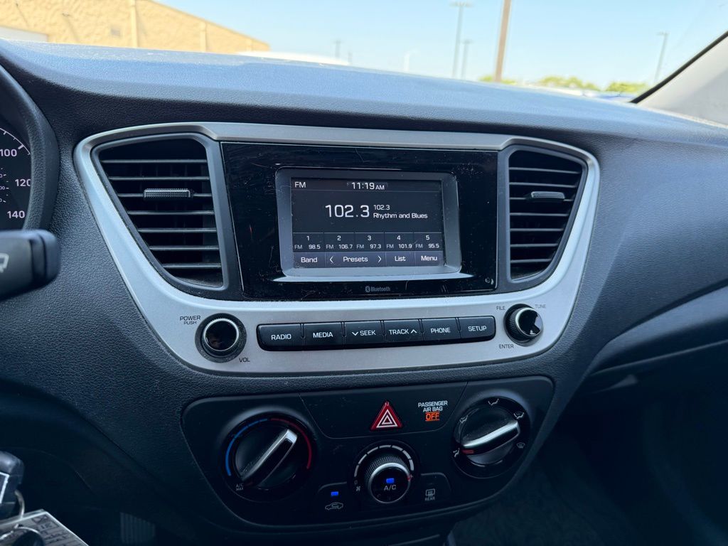 Thumbnail: 2019 Hyundai Accent - 9