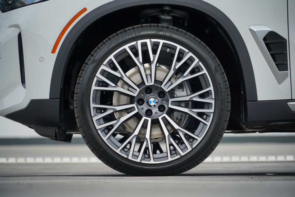 Thumbnail: 2026 BMW X5 - 5