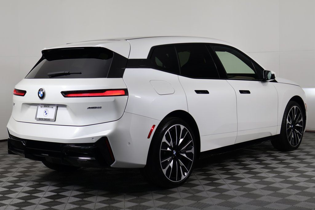 Thumbnail: 2026 BMW iX - 4