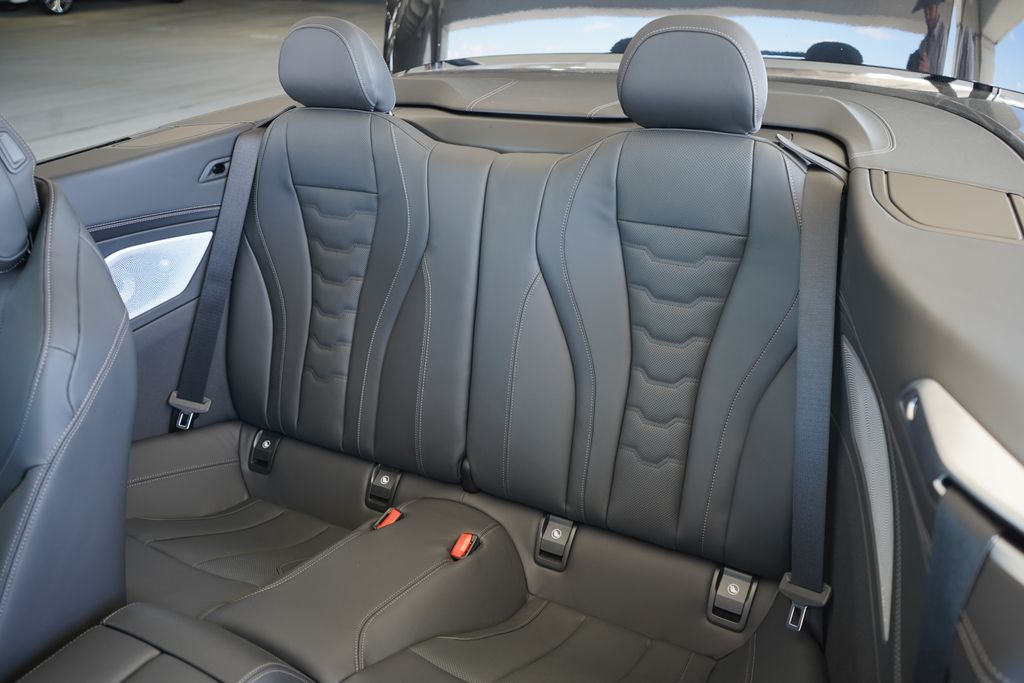 Thumbnail: 2026 BMW 8 Series - 22