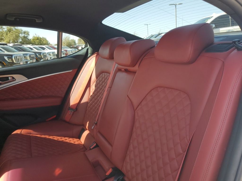 Used Car 2022 Genesis G70  3.3t Launch Edition For Sale Under $35,000 In Austin, Texas