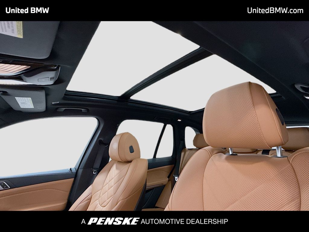 Thumbnail: 2024 BMW X5 - 12