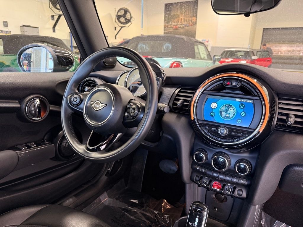 Thumbnail: 2020 MINI Cooper - 25