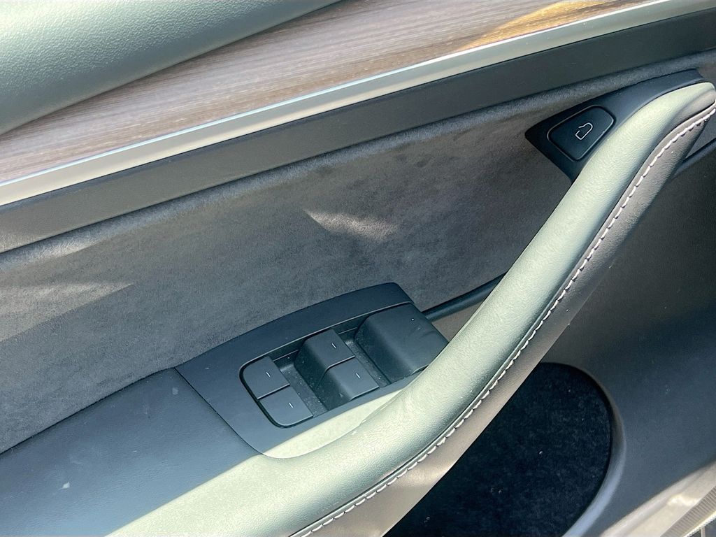 Used 2023 Black Tesla Long Range image 18
