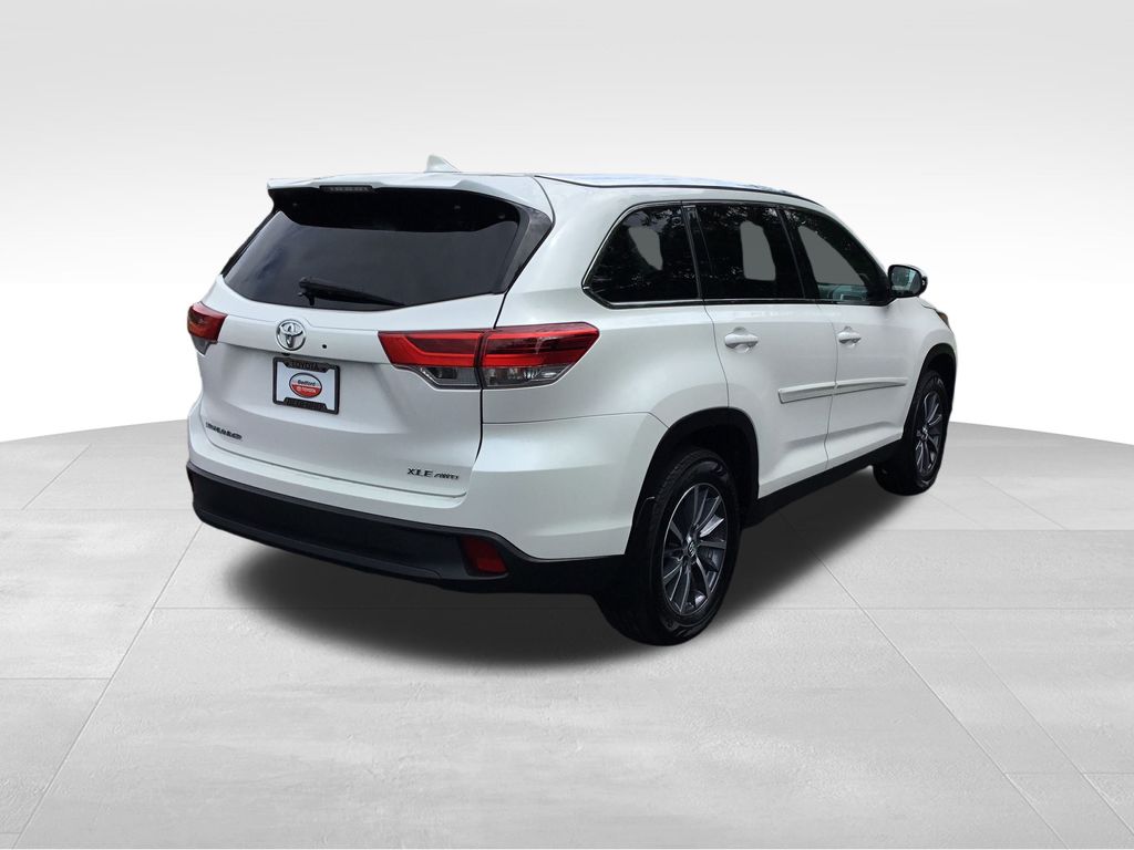 2019 Toyota Highlander XLE 5