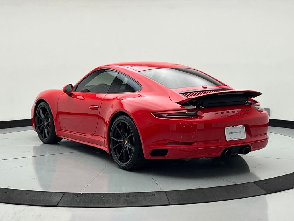 Thumbnail: 2018 Porsche 911 - 3