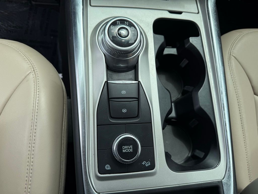 Thumbnail: 2022 Ford Explorer - 21
