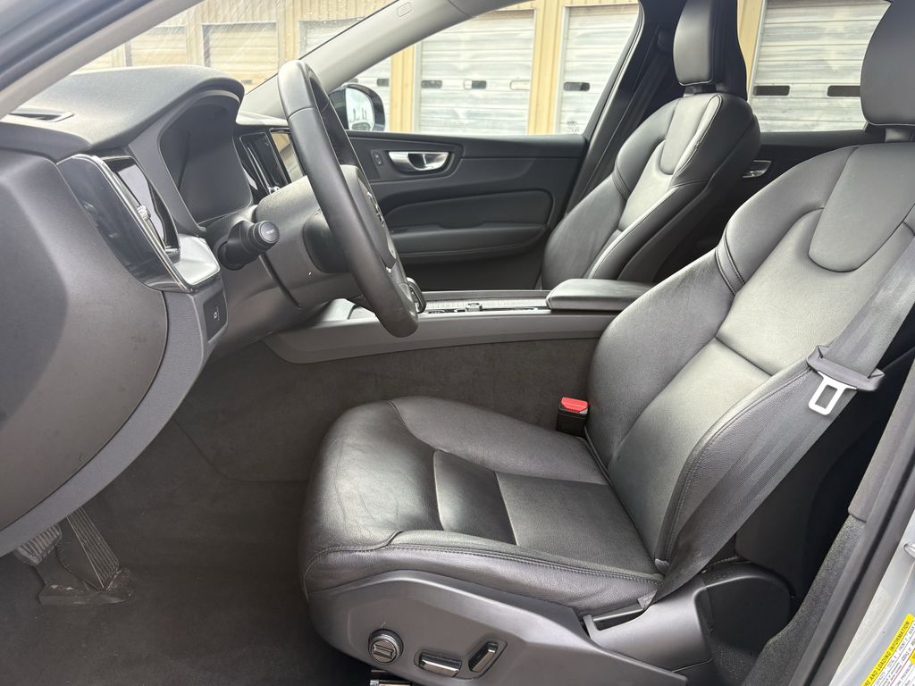 Certified Used 2024 Gray Metallic Volvo B5 Core image 11