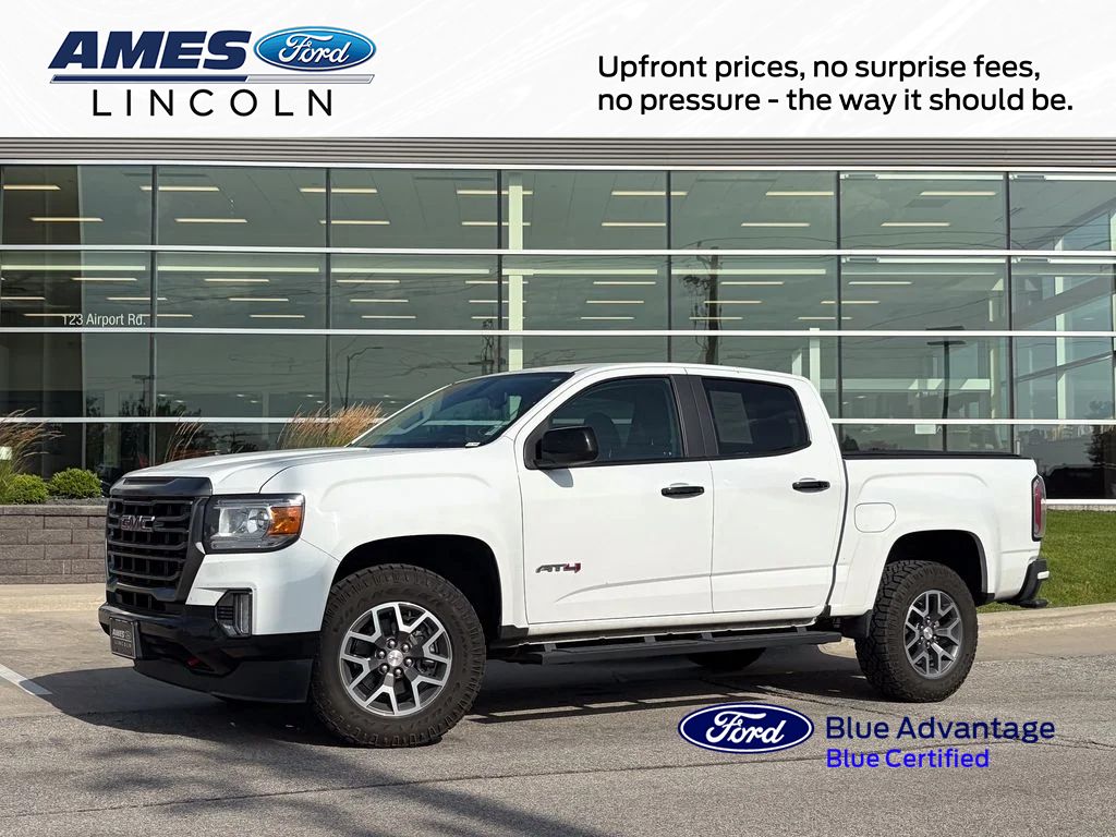 2022 GMC Canyon AT4 Crew Cab 4WD with Leather