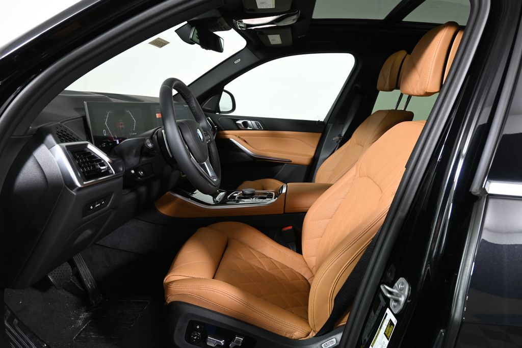 Thumbnail: 2026 BMW X5 - 3