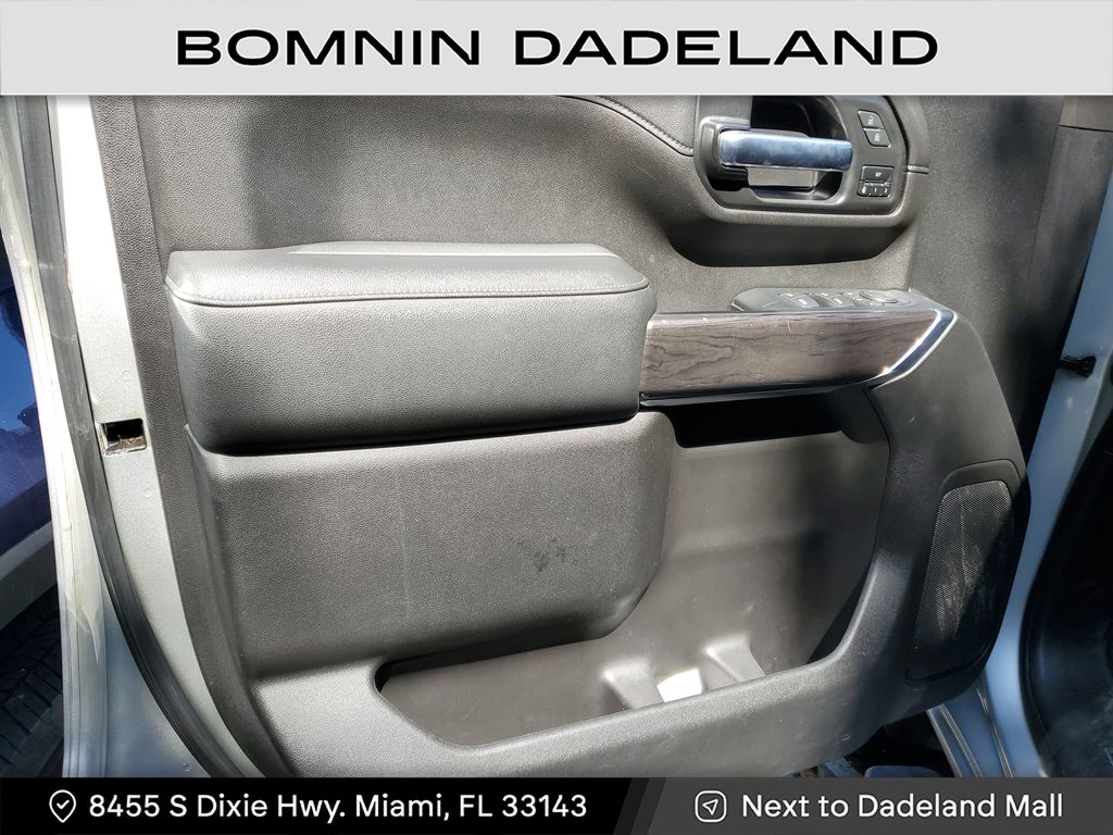 2022 Chevrolet Silverado 3500HD LTZ photo