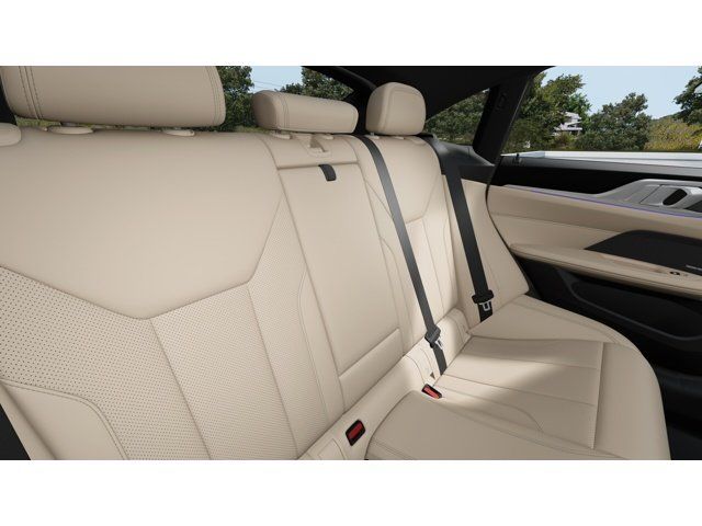 Thumbnail: 2025 BMW i4 - 12