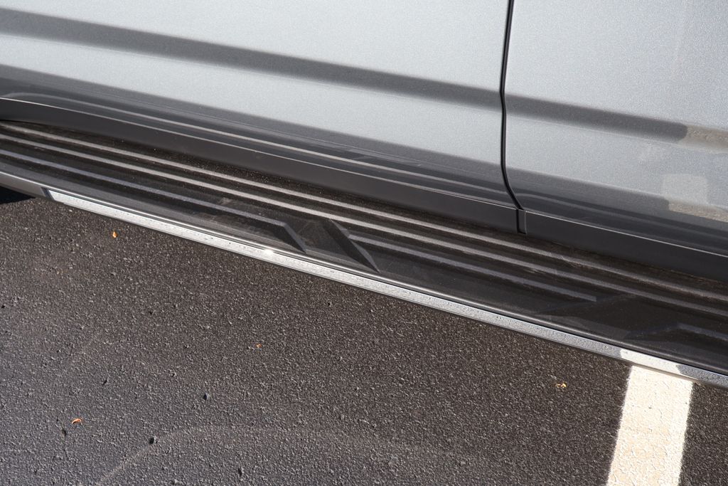 Thumbnail: 2025 Chevrolet Suburban - 13