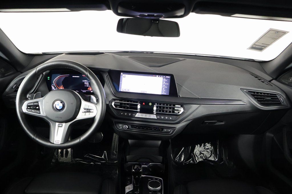 Thumbnail: 2024 BMW 2 Series - 8