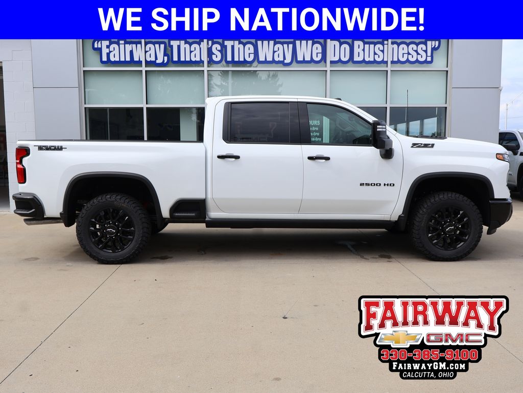 Summit White 2026 Chevrolet Silverado 2500HD Pickup Truck Four-Wheel Drive Automatic