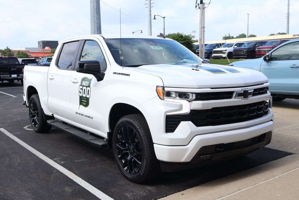 2025 Chevrolet Silverado 1500 RST 3