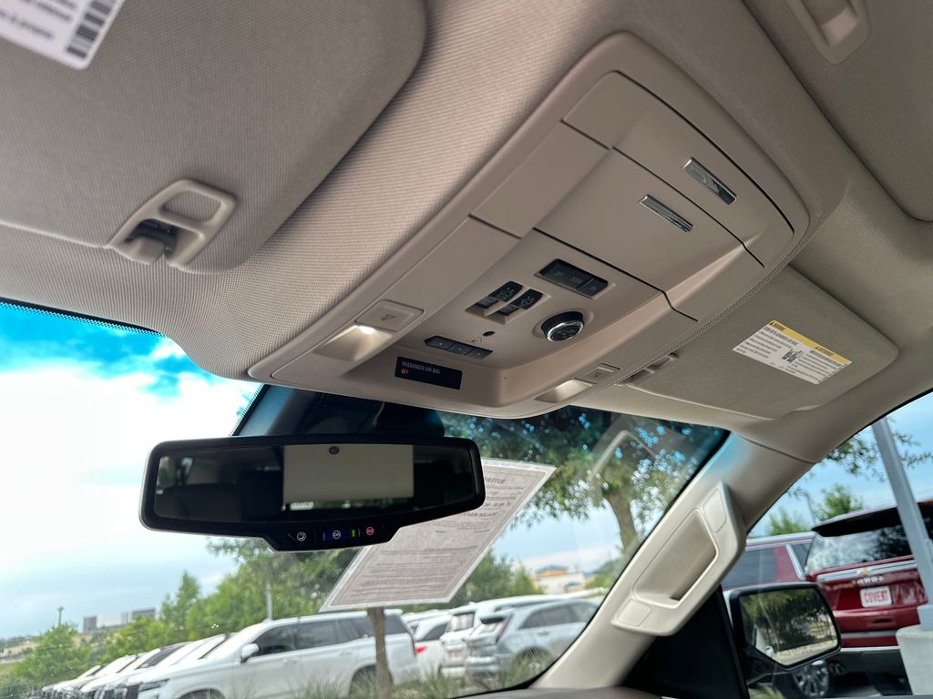Used 2020 White GMC SLT image 25