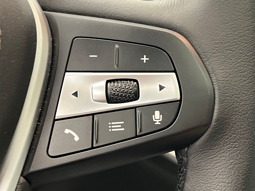 Thumbnail: 2025 BMW X5 - 18