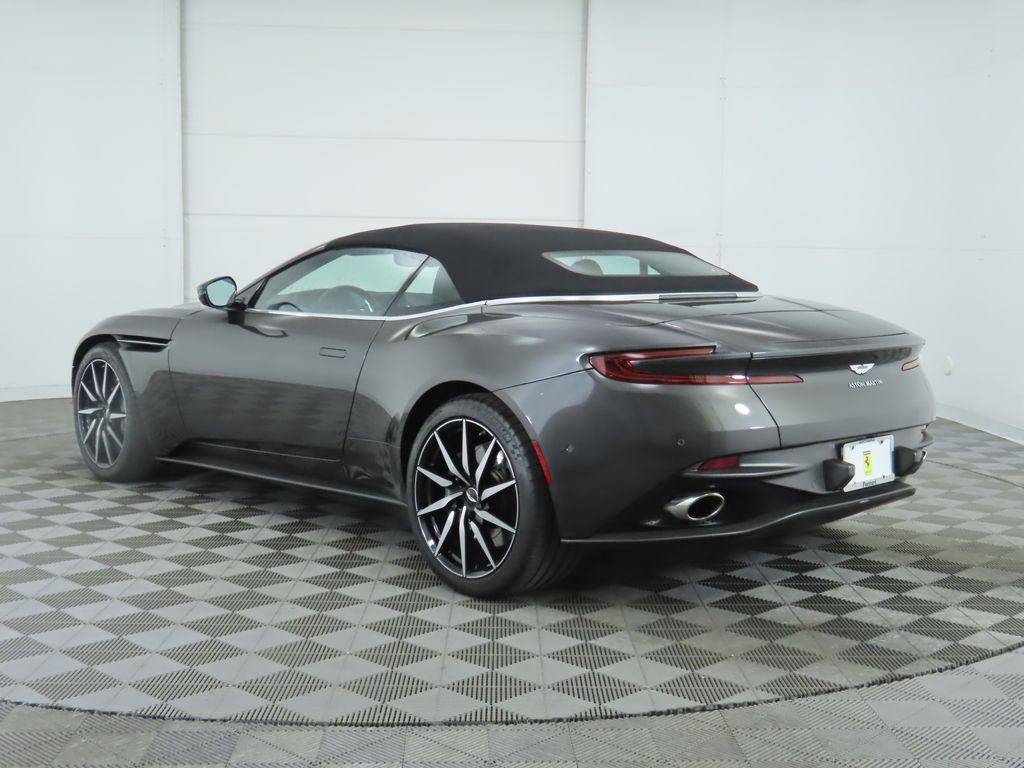 2020 Aston Martin DB11  15