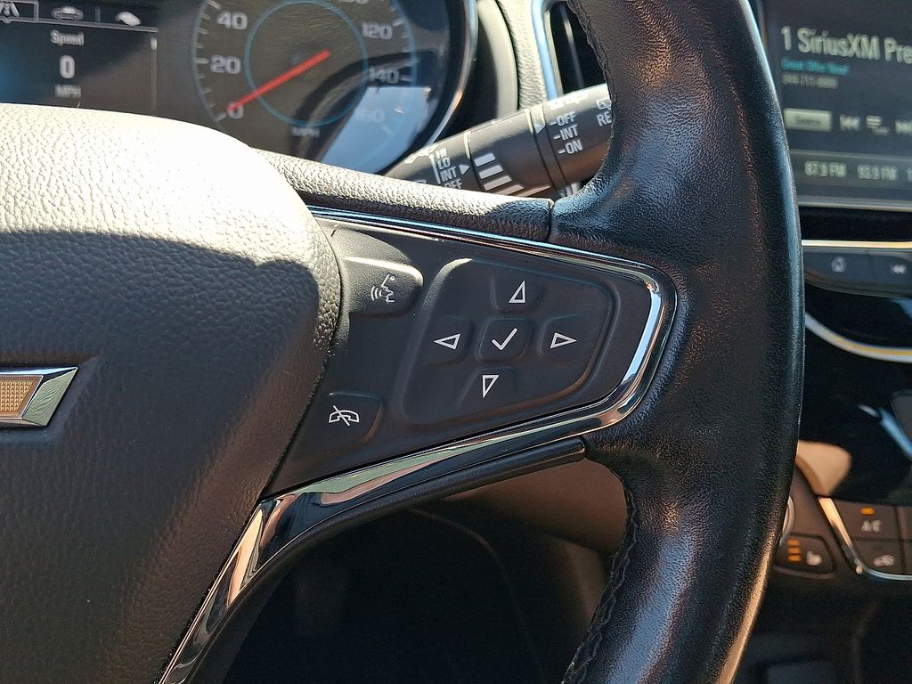 2017 Chevrolet Cruze — photo 22