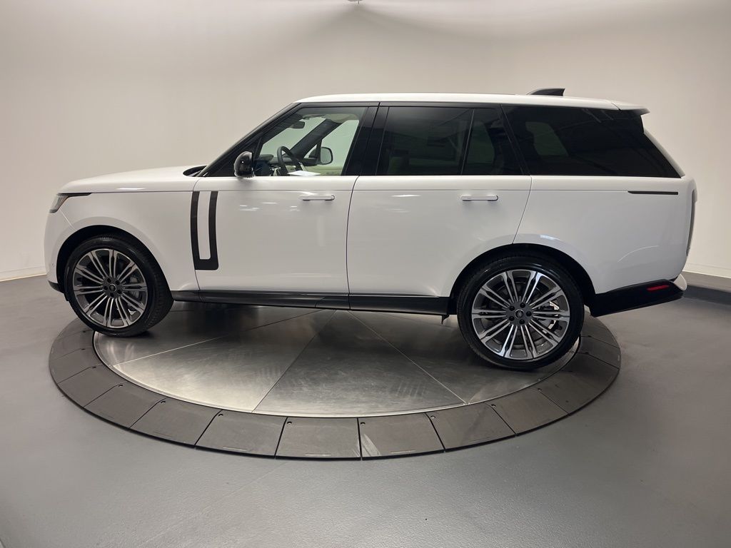 Thumbnail: 2025 Land Rover Range Rover - 2