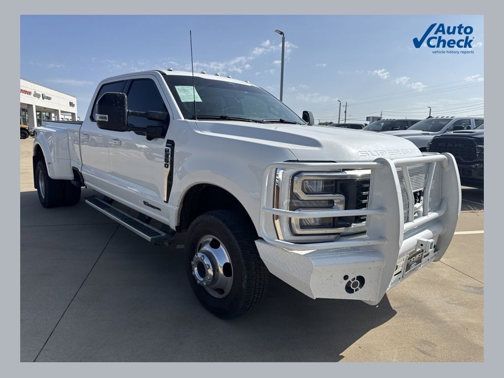 2025 Ford F-350SD Lariat 